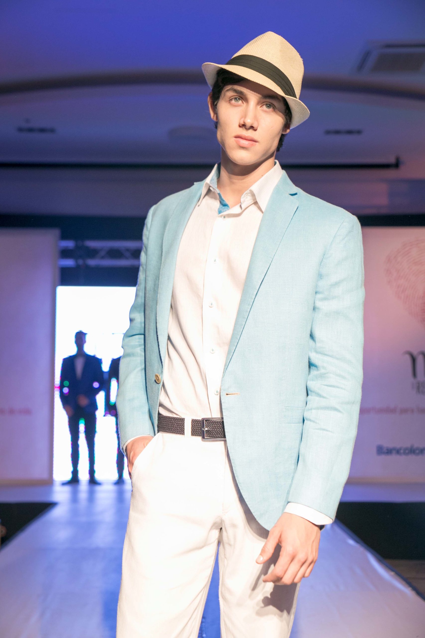 traje en lino